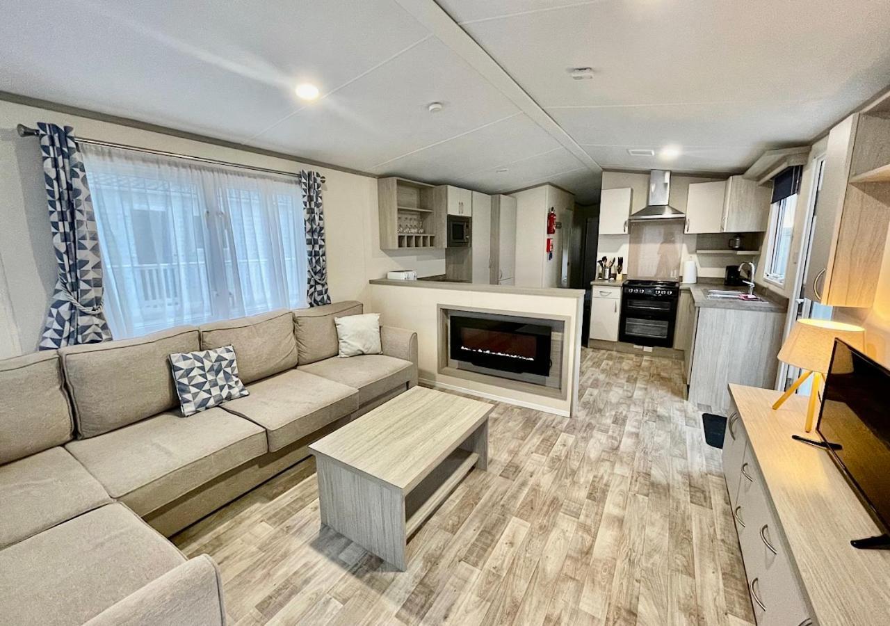 Luxury 3 bedroom caravan between Perranporth&Newquay, Cornwall New Quay Buitenkant foto
